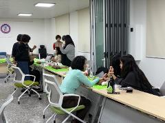 북구 봉사 두피관리와 네일아트.jpg