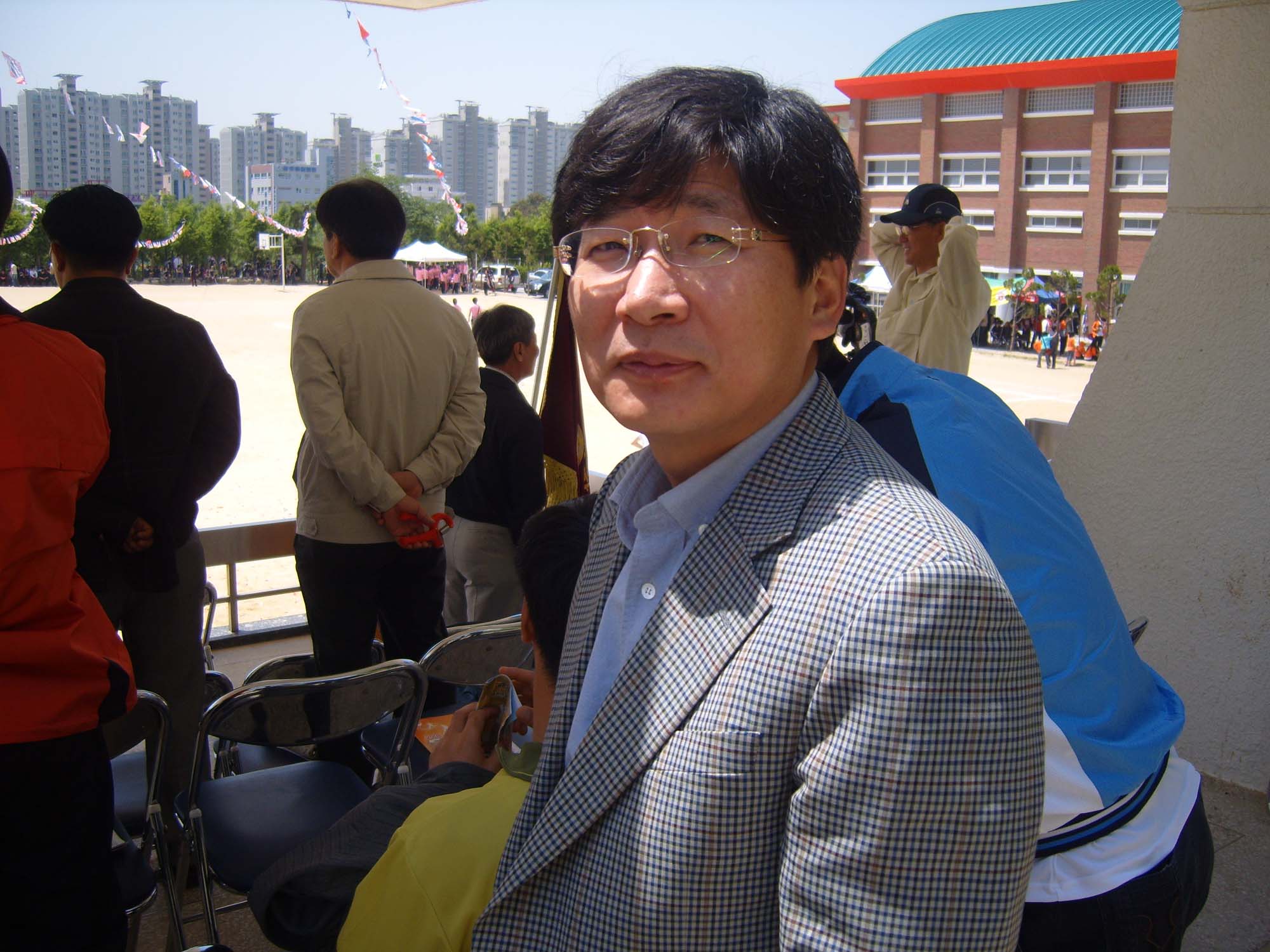 741430678_68e983b8_SS102520+copy.jpg